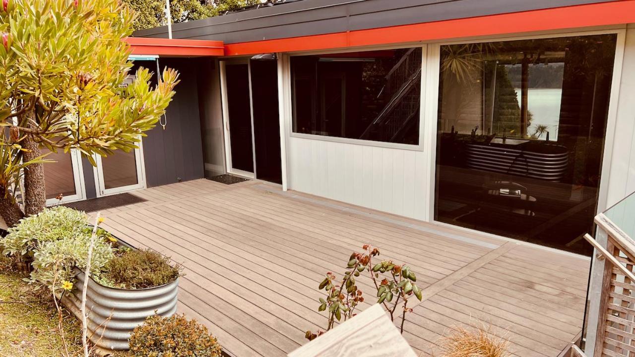 The Bolthole - Charteris Bay Holiday Home Lyttelton 外观 照片